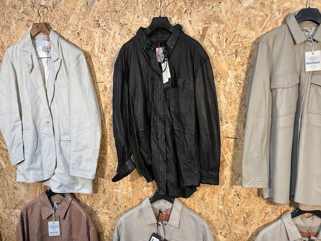 Goose-craft leren blazers en bloezen (10x) - afbeelding 24 van  24