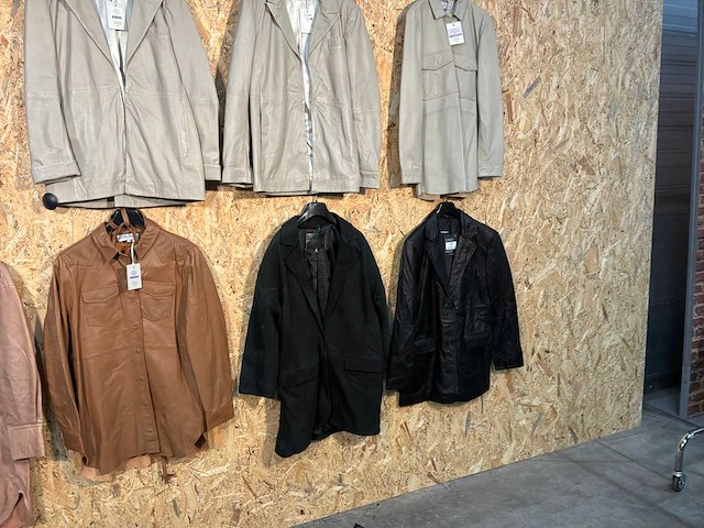 Goose-craft leren blazers en bloezen (10x) - afbeelding 1 van  31