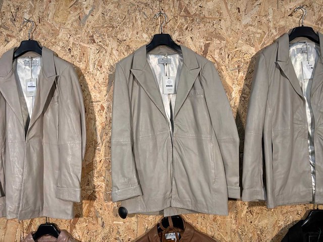 Goose-craft leren blazers en bloezen (10x) - afbeelding 2 van  31