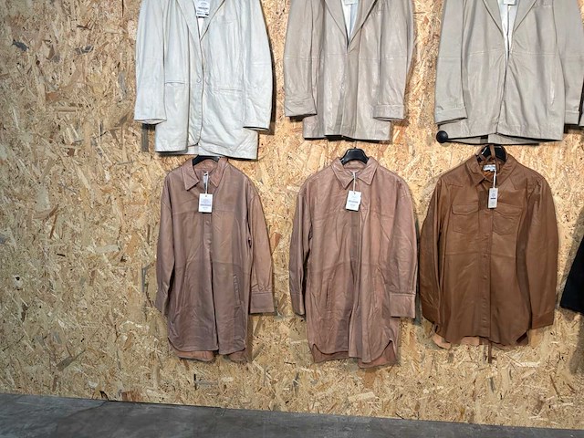 Goose-craft leren blazers en bloezen (10x) - afbeelding 20 van  31