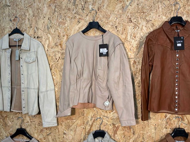 Goose-craft leren jassen bloezen (10x) - afbeelding 5 van  26