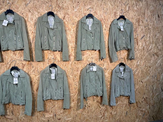 Goose-craft suède jassen (10x) - afbeelding 21 van  25