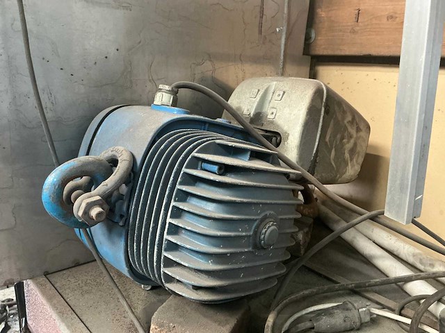 Gorbel cs11 hefkolom / takel 250kg. - afbeelding 1 van  6