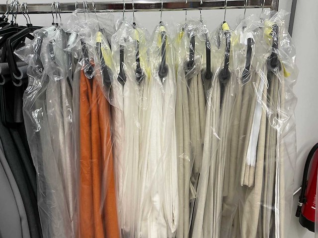 Gordijnen (22x) - afbeelding 3 van  3