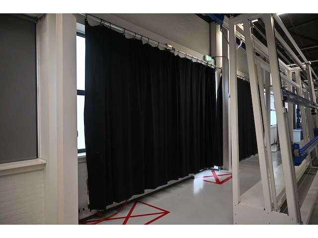 Gordijnen met aluminium buis (2x) - afbeelding 1 van  5