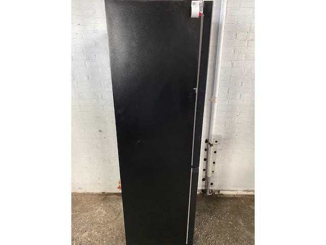 Gorenje nrk619cabxl4 vrijstaand 304 l zwart - afbeelding 8 van  8