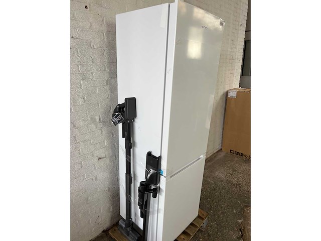 Gorenje rk4182pw4 koel-vriescombinatie | stofzuiger - afbeelding 2 van  4