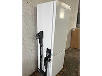 Gorenje rk4182pw4 koel-vriescombinatie | stofzuiger - afbeelding 2 van  4
