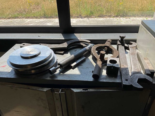 Gosmeta dh-325 conventionele draaibank - afbeelding 13 van  25