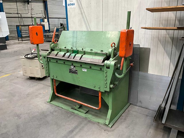 Gosmeta vh1000x3 handbediende zetbank - afbeelding 1 van  8