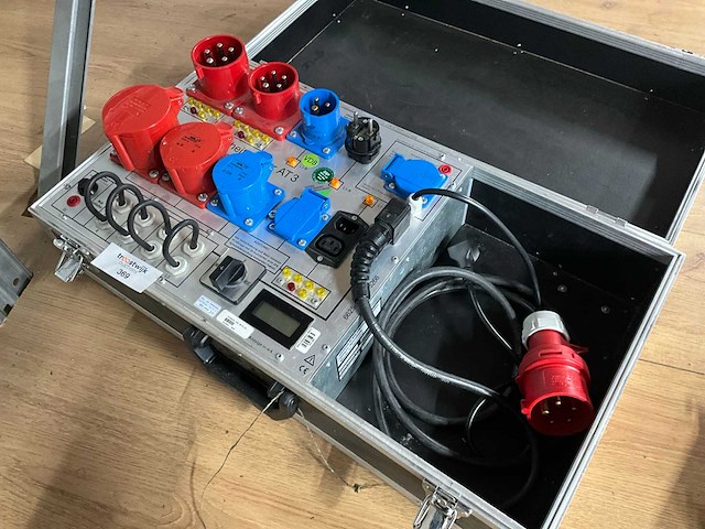 Gossen-metrawatt at3 kabeltest apparaat - afbeelding 1 van  4