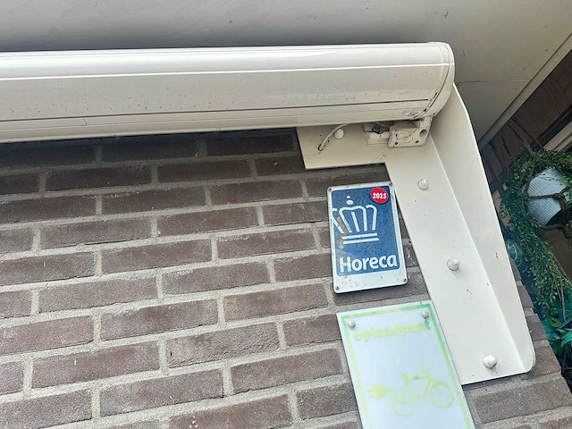 Gota - knikarm zonnescherm met afstandbediening (2x) - afbeelding 4 van  13