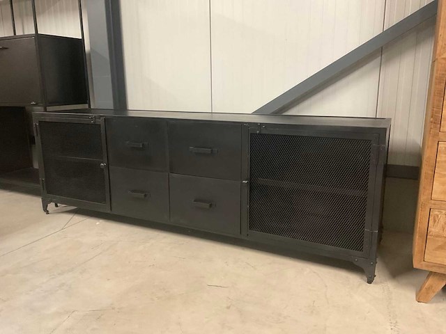 Goth dressoir - afbeelding 4 van  11