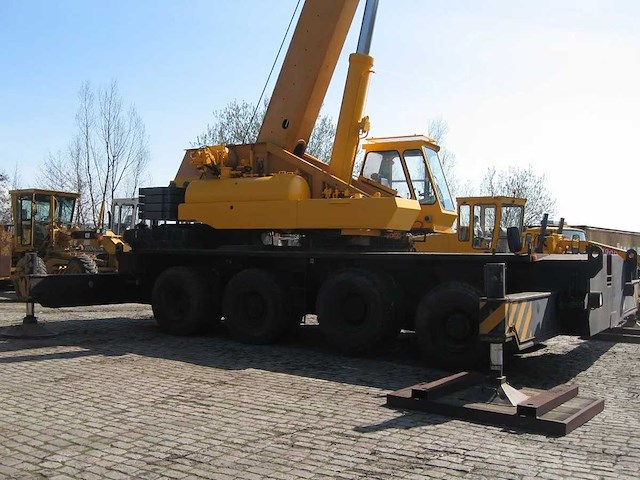 Gottwald - 1980 - tmk 100-44 - ruw terrein kraan - afbeelding 16 van  19