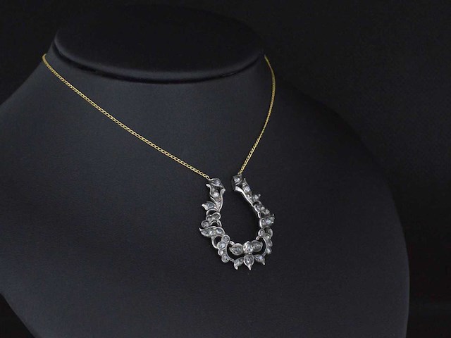 Goud en zilveren collier met diamanten - afbeelding 2 van  3