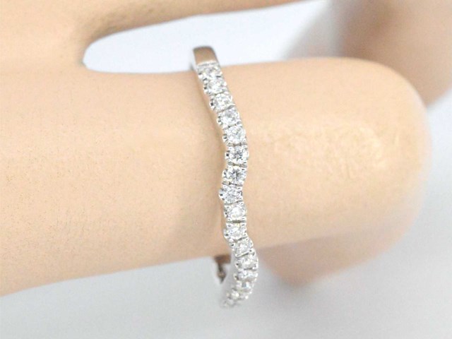 Gouden aanschuifring met diamanten - afbeelding 2 van  9