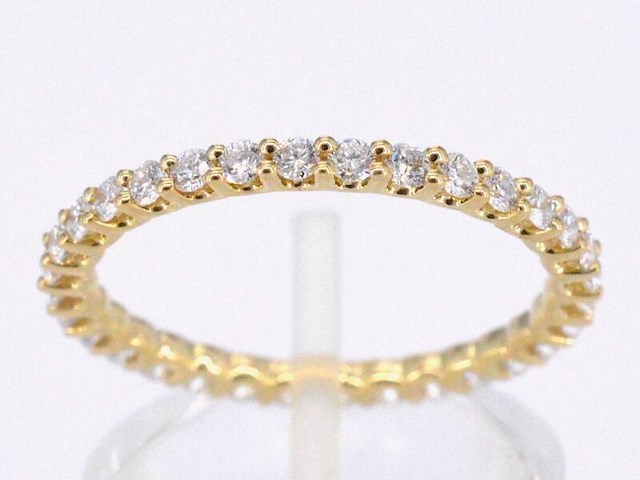 Gouden alliance ring met briljant geslepen diamant - afbeelding 1 van  10