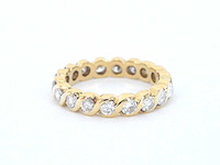 Gouden alliance ring met diamanten - afbeelding 6 van  7