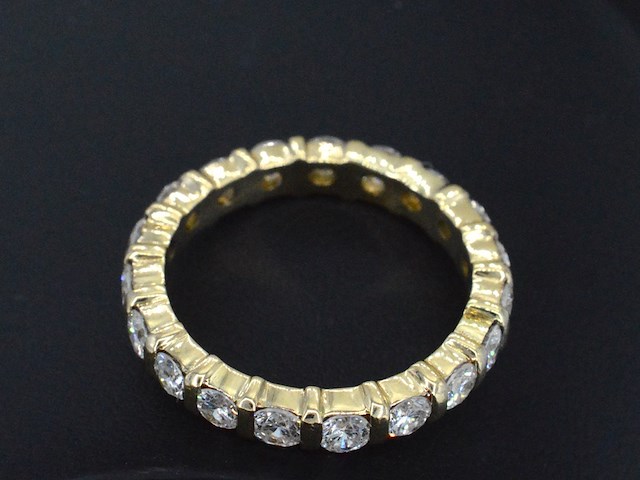 Gouden alliance ring met diamanten - afbeelding 3 van  6