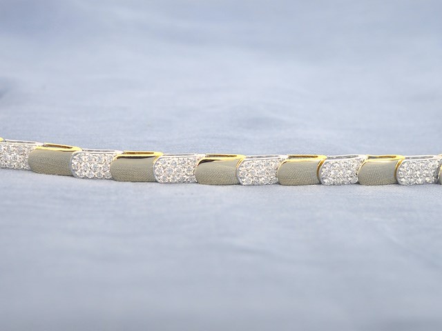 Gouden armband bicolour met briljant geslepen diamant - afbeelding 3 van  8