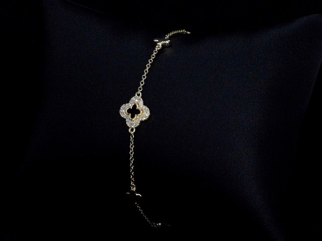 Gouden armband in klaver vier vorm met diamanten - afbeelding 4 van  10