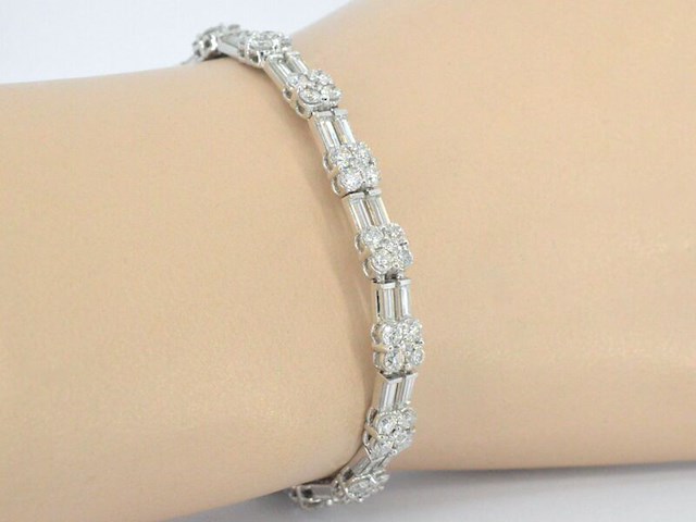 Gouden armband met briljant en baguette geslepen diamanten - afbeelding 3 van  10