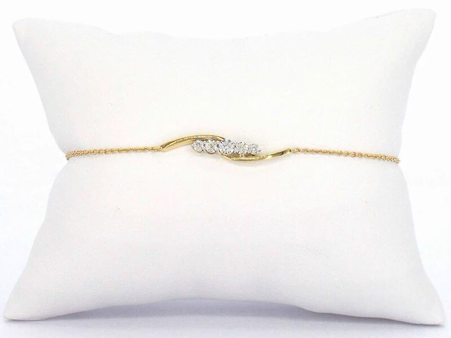Gouden armband met diamanten in een rij gezet - afbeelding 7 van  11