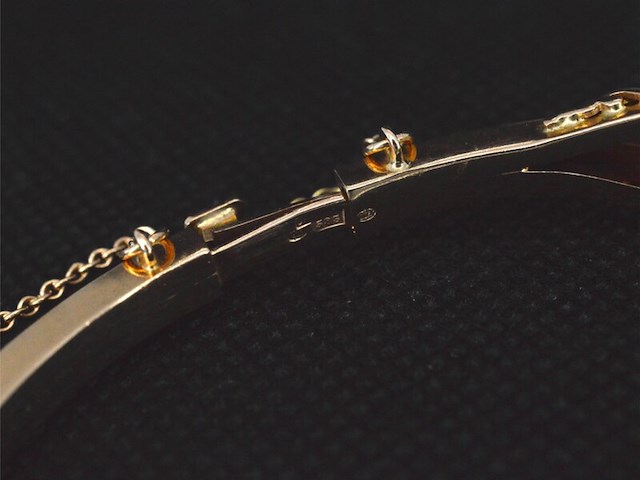 Gouden armband met rode edelstenen - afbeelding 6 van  6