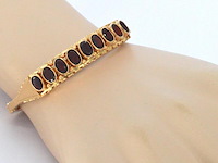 Gouden armband met rode edelstenen - afbeelding 2 van  2