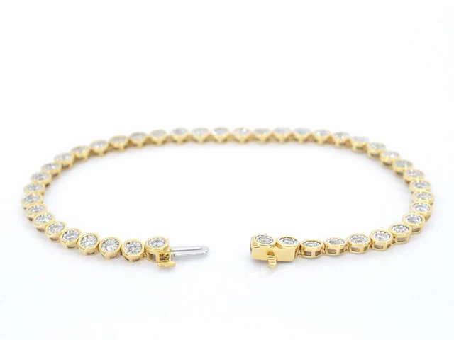 Gouden armband vol met diamanten gezet - afbeelding 4 van  9