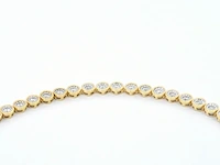 Gouden armband vol met diamanten gezet - afbeelding 6 van  9
