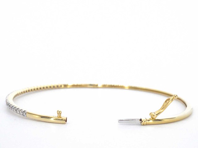 Gouden bangle armband met natuurlijke briljant geslepen diamanten - afbeelding 7 van  9