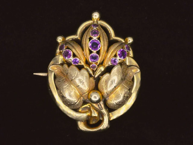 Gouden broche amethist - afbeelding 1 van  5