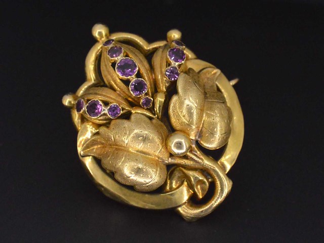 Gouden broche met amethist - afbeelding 2 van  5