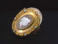 Gouden broche met camee en natuurlijke orient parels - afbeelding 4 van  6