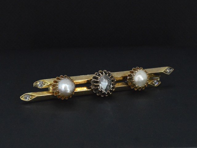 Gouden broche met diamant en parels - afbeelding 3 van  6