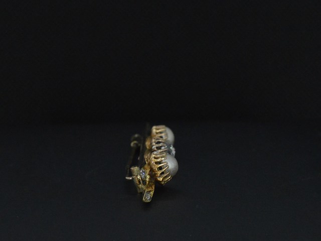 Gouden broche met diamant en parels - afbeelding 4 van  6