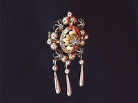 Gouden broche met diamanten - afbeelding 2 van  5
