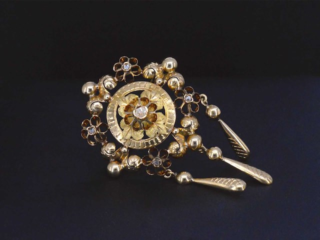 Gouden broche met diamanten - afbeelding 4 van  5