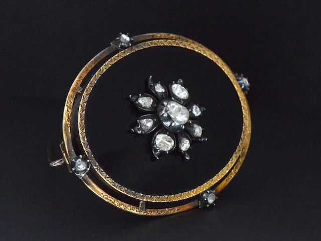 Gouden broche met diamanten - afbeelding 3 van  7