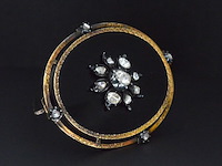 Gouden broche met diamanten - afbeelding 3 van  7