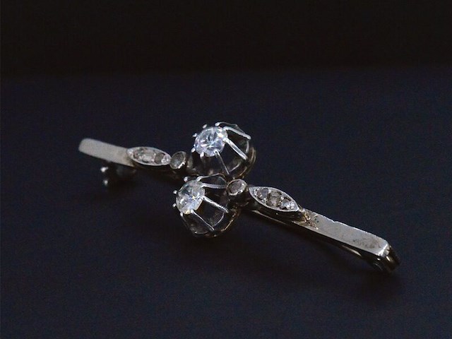 Gouden broche met diamanten - afbeelding 3 van  8