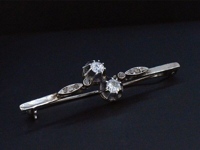 Gouden broche met diamanten - afbeelding 4 van  8