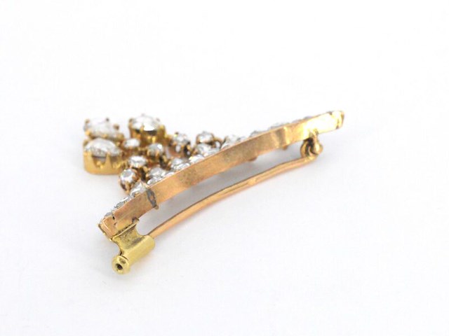 Gouden broche met diamanten - afbeelding 4 van  7