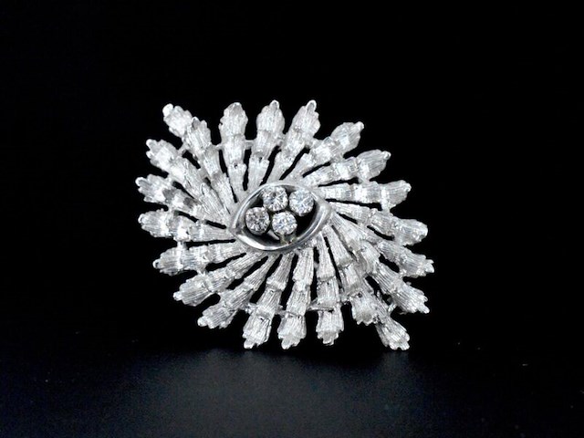 Gouden broche met diamanten - afbeelding 1 van  6