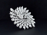 Gouden broche met diamanten - afbeelding 2 van  6