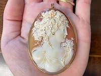 Gouden broche/hanger met camee, excl. ketting - afbeelding 3 van  6