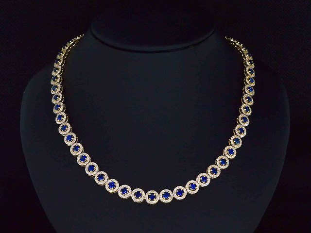 Gouden collier volledig met witte diamanten en saffieren 17.00 carat - afbeelding 1 van  8