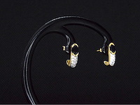 Gouden creolen briljant geslepen natuurlijke diamanten en blauwe saffieren - afbeelding 5 van  7