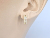 Gouden creolen met drie rijen diamanten - afbeelding 4 van  11